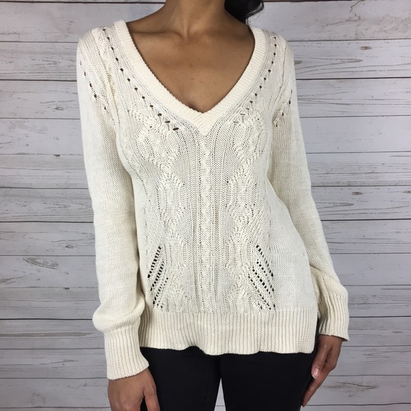 ⬇️$25 Banana Republic Cable Knit Tie Back Sweater - Picture 1 of 4